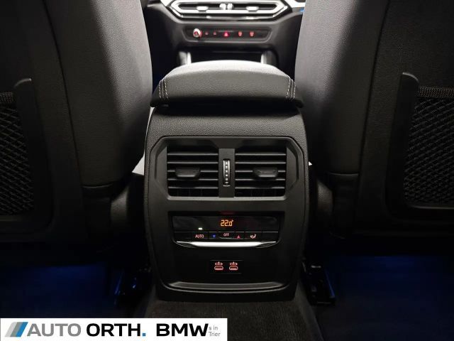 BMW 330 330d Touring xDrive