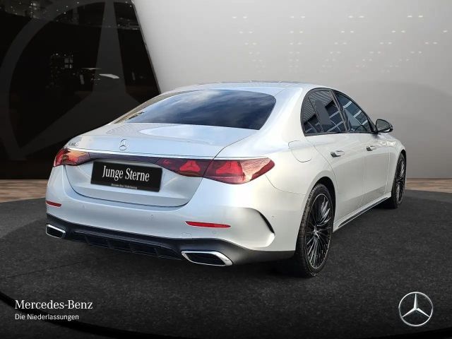 Mercedes-Benz E 200 AMG Line Sedan