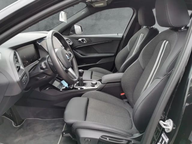 BMW 118 118i Sedan Sport Line