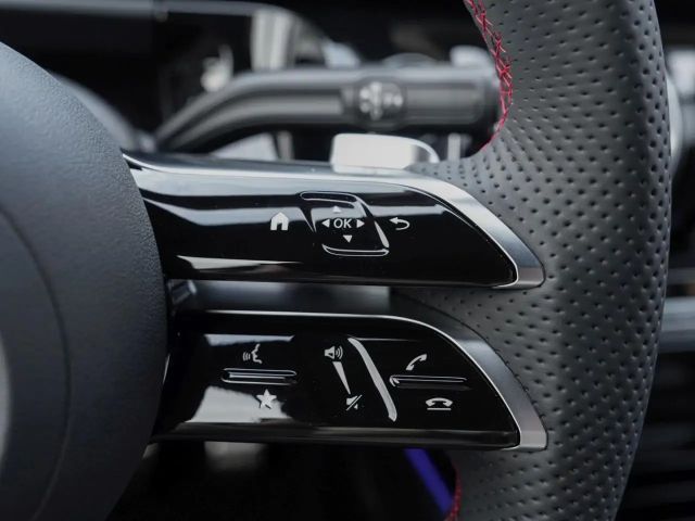 Mercedes-Benz B 180 AMG Line Sedan