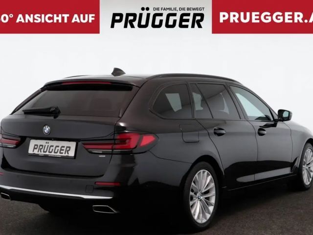BMW 520 520d Luxury Line Touring xDrive