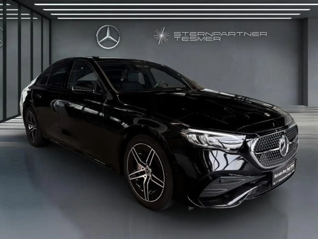 Mercedes-Benz E 220 AMG Line E 220 d Sedan
