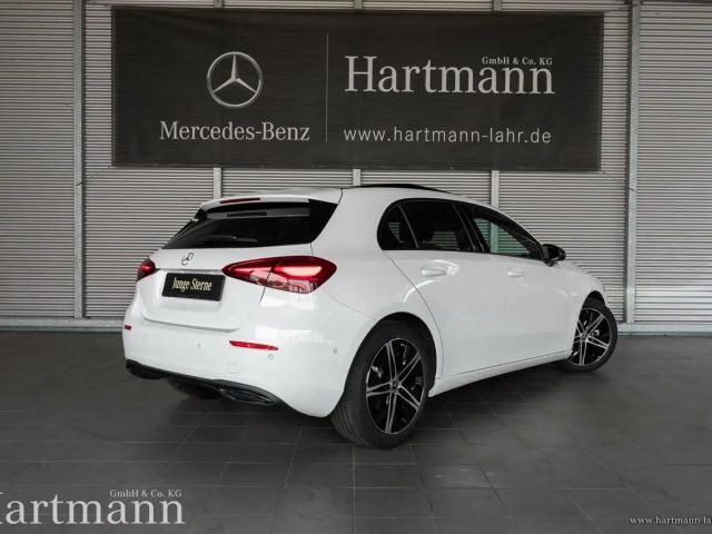 Mercedes-Benz A 200 Hatchback Progressive