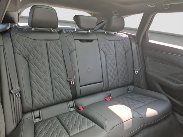 Audi A6 e-tron Avant Quattro