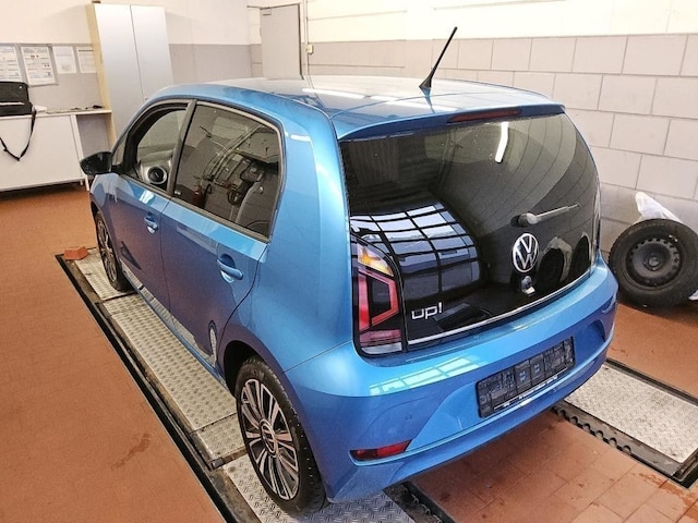 Volkswagen up! Active