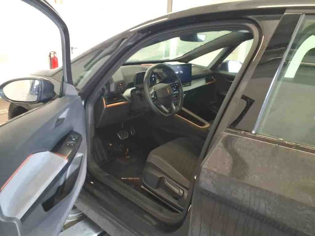 Cupra Born Born electric*NAVI*WÄRMEPUMPE*ACC*LED*18ZOLL*KAMERA*SHZ