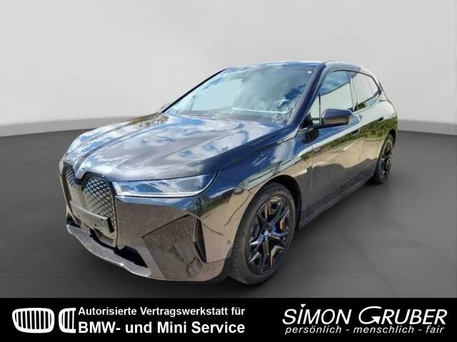 BMW iX xDrive50