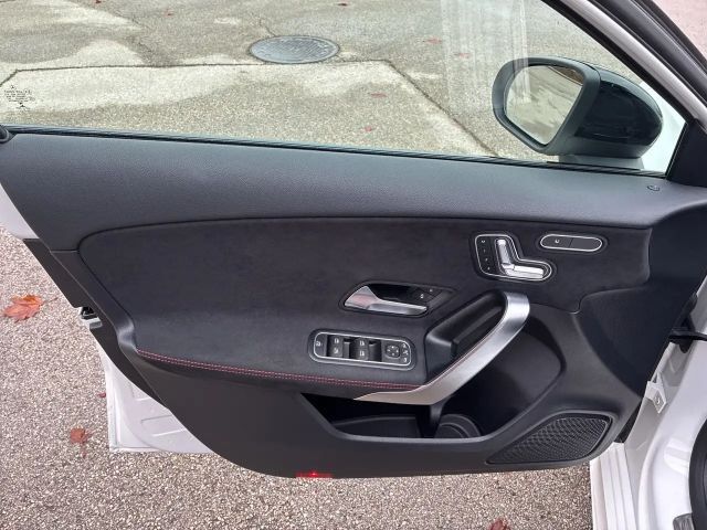 Mercedes-Benz A 250 4MATIC Hatchback