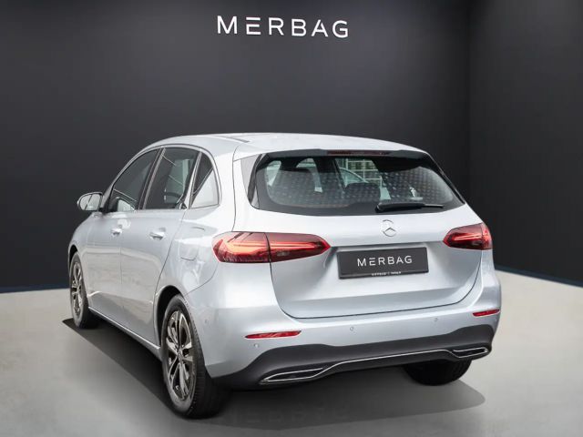 Mercedes-Benz B 180 B 180 d