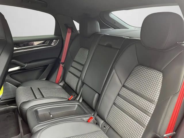 Porsche Cayenne Coupé E-Hybrid Turbo