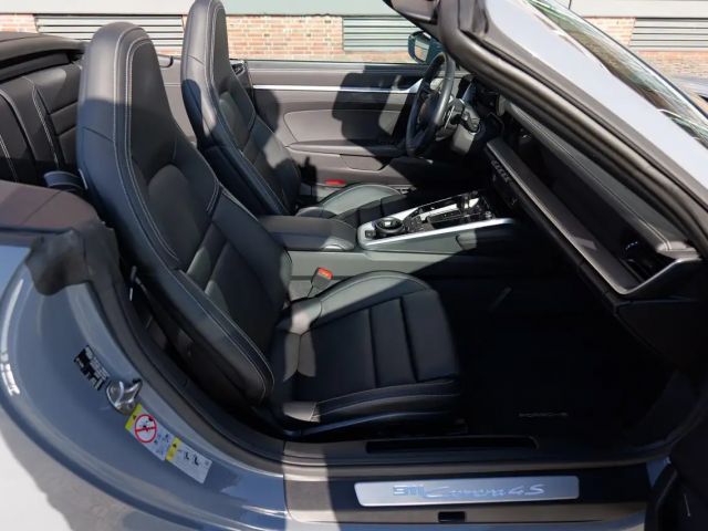 Porsche 992 4 Cabrio Carrera S