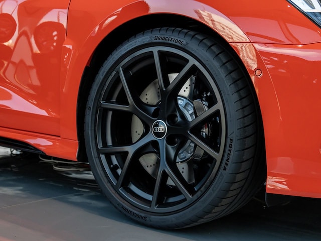 Audi RS3 Quattro S-Tronic Sedan