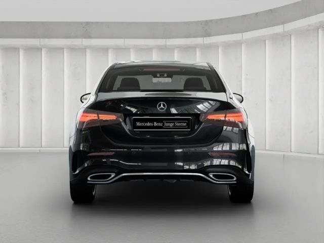 Mercedes-Benz A 200 A 200 d AMG Line