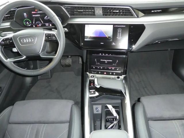 Audi Q8 e-tron 55 Business Quattro