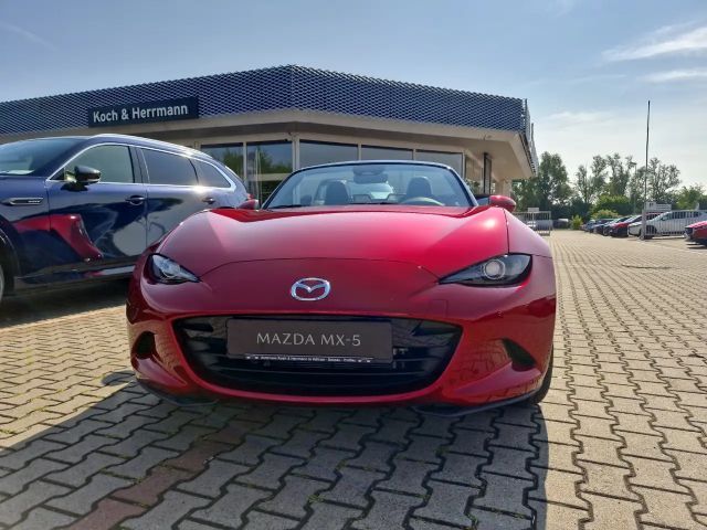 Mazda MX-5 SkyActiv