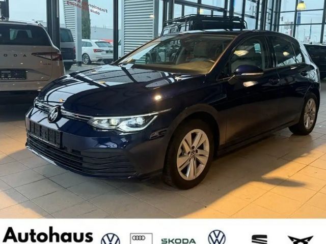 Volkswagen Golf 1.5 eTSI Life