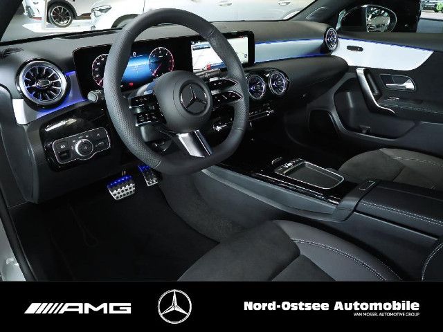 Mercedes-Benz A 180 A 180 d