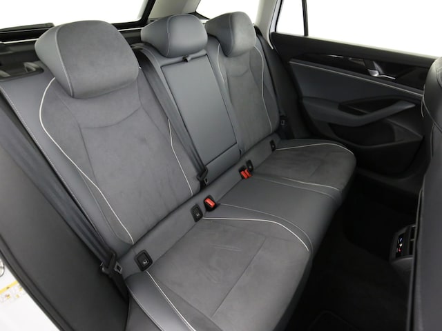 Volkswagen Passat 2.0 TDI Business DSG Variant