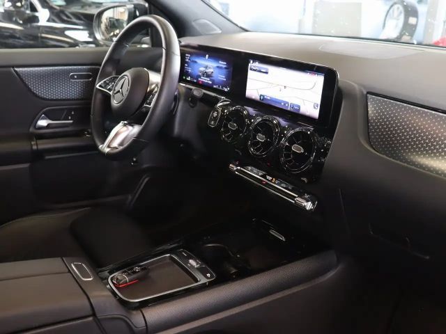 Mercedes-Benz GLA 180 GLA 180 d