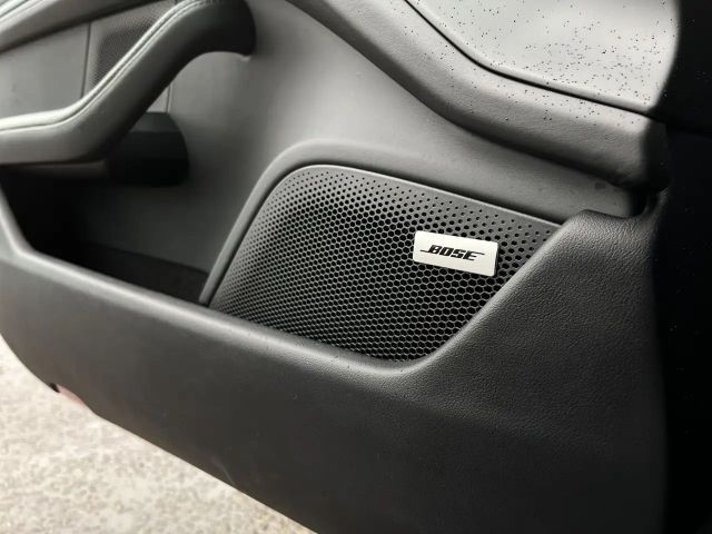 Porsche Taycan 4S Cross Turismo