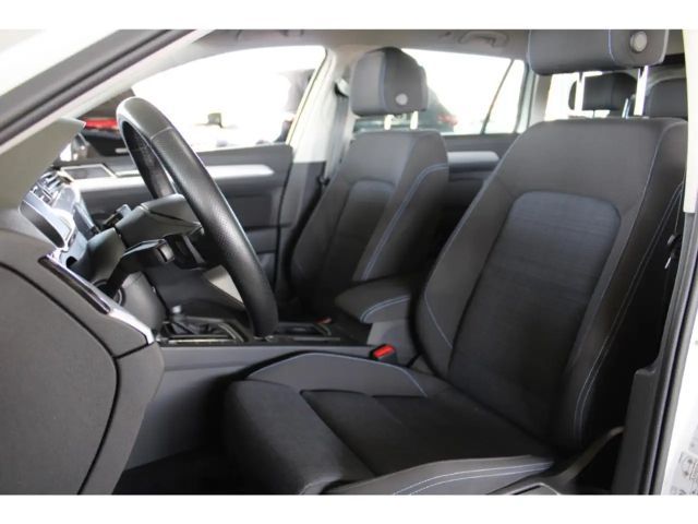 Volkswagen Passat GTE Variant