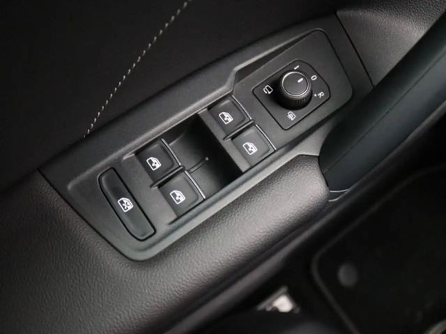 Volkswagen Tiguan 1.5 TSI DSG R-Line