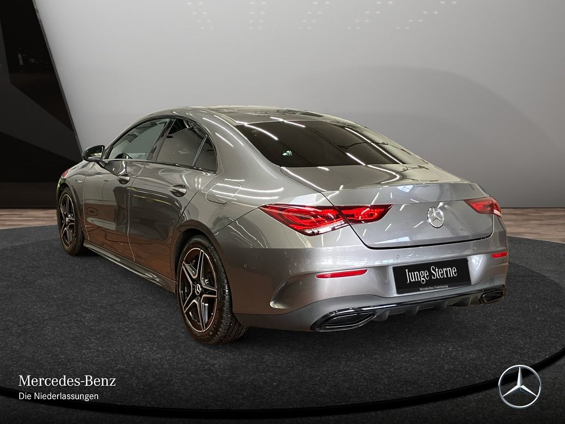 Mercedes-Benz CLA 200 AMG Line Coupé