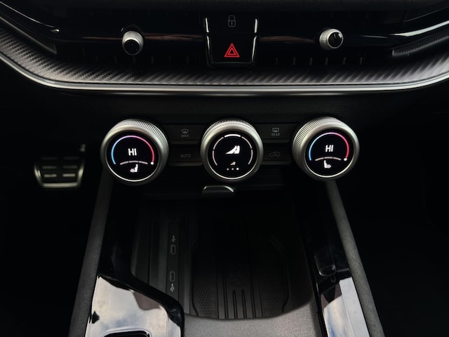 Skoda Superb 2.0 TDI 4x4 Combi Sportline