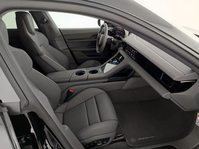 Porsche Taycan 4S Cross Turismo