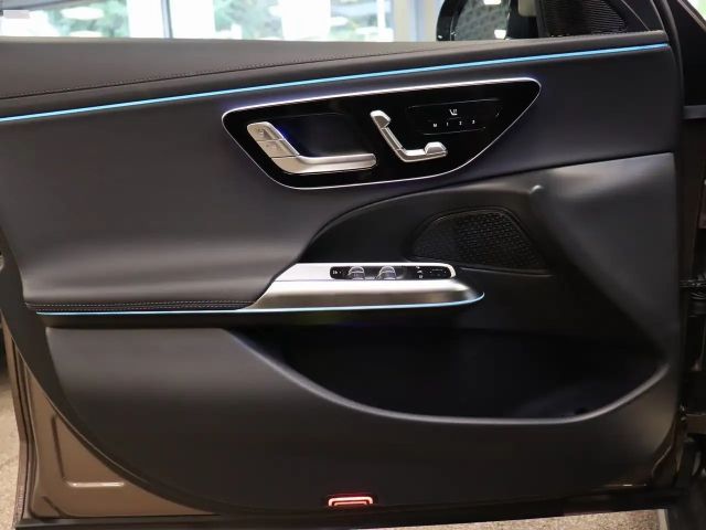 Mercedes-Benz E 220 4MATIC E 220 d Estate