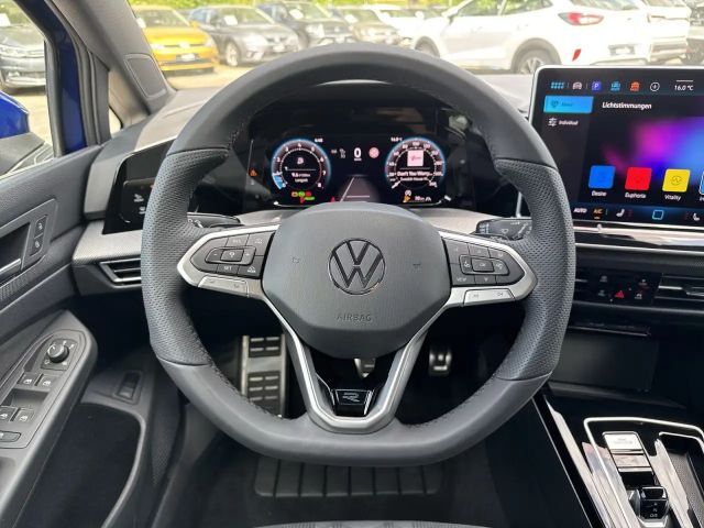 Volkswagen Golf 1.5 eTSI DSG Golf VIII R-Line