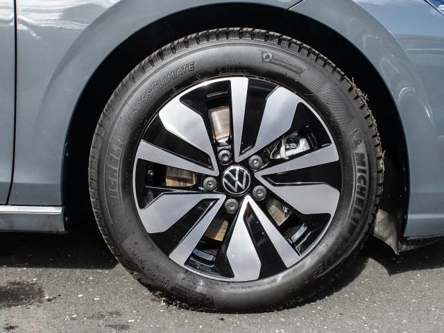 Volkswagen Golf 2.0 TDI DSG Life Variant