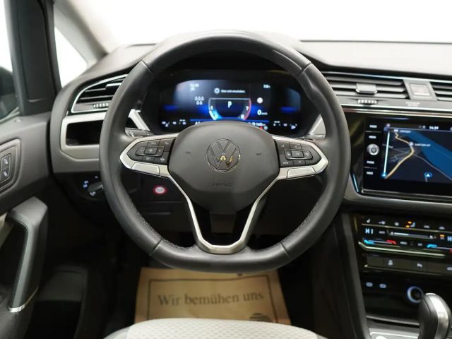 Volkswagen Touran 1.5 TSI DSG