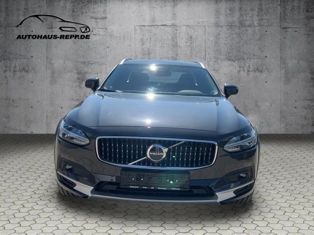 Volvo V90 Cross Country AWD Plus