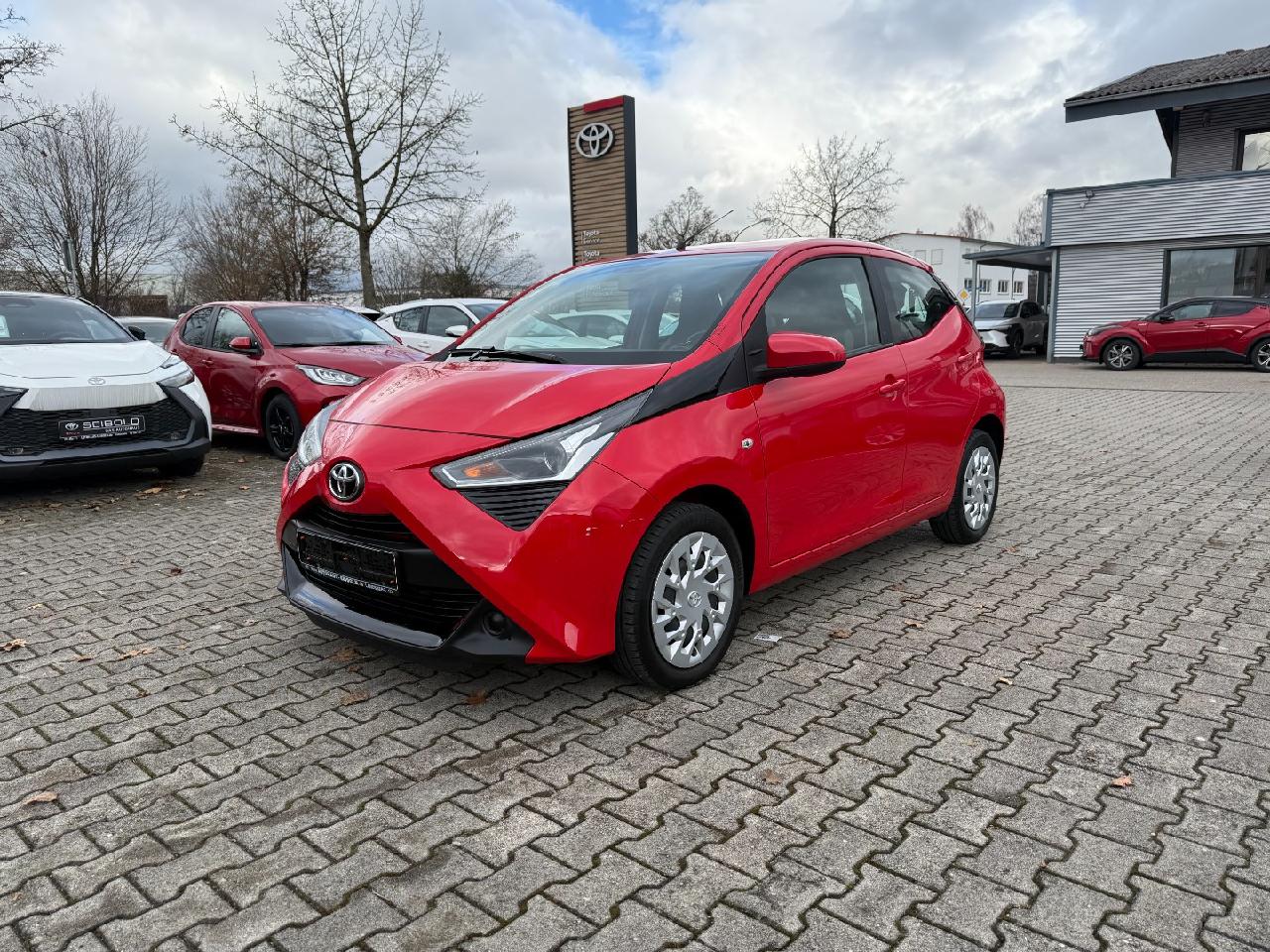Toyota Aygo 5-deurs Play X-play