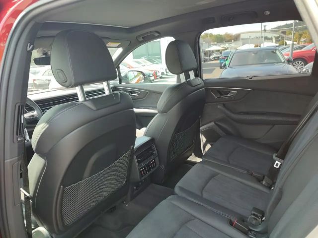 Audi Q7 50 TDI Quattro S-Line