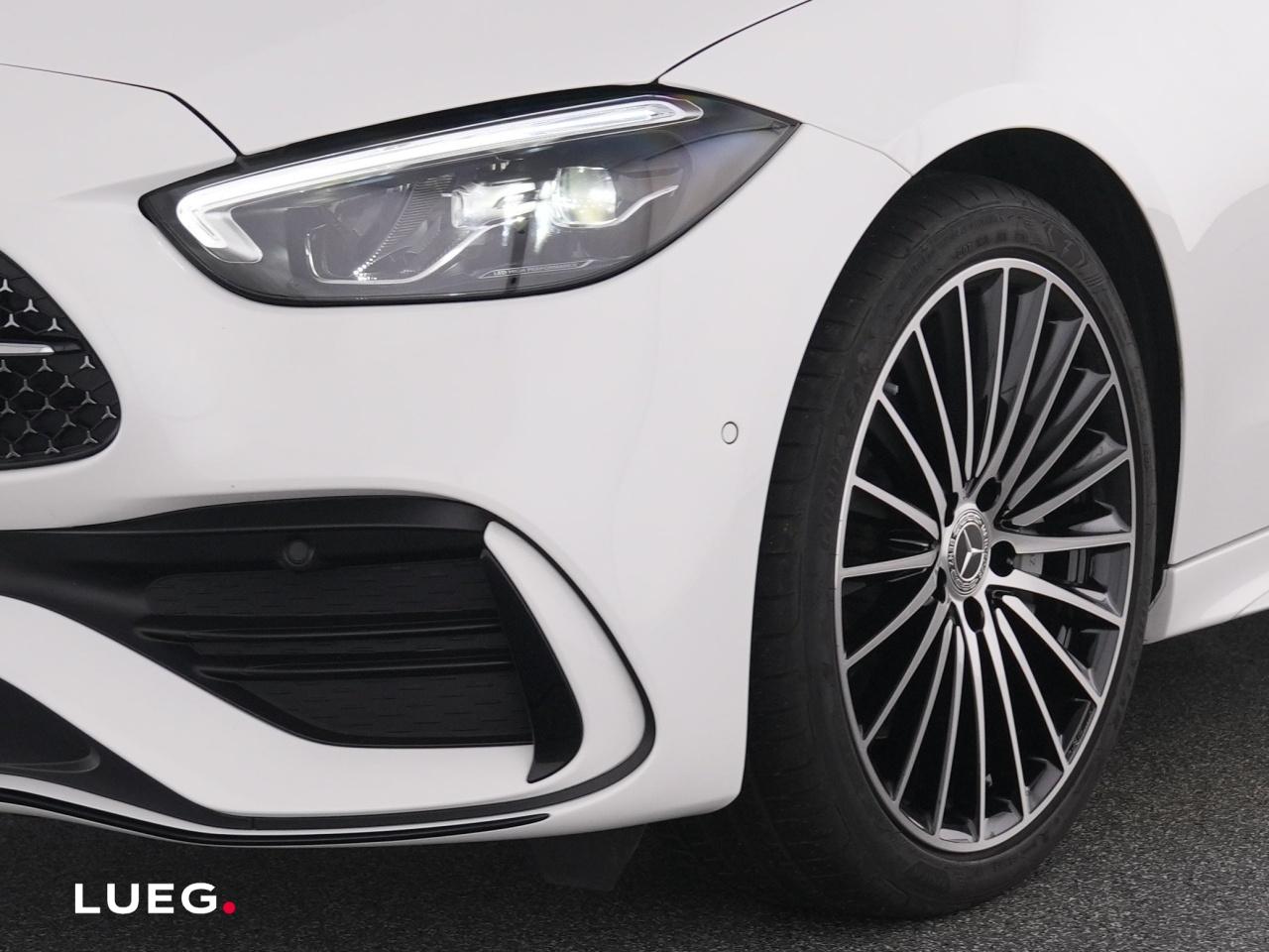 Mercedes-Benz C 180 AMG Line Sedan