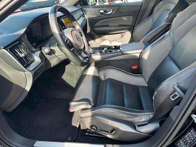 Volvo V60 AWD Plus T8