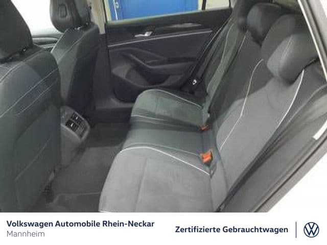 Volkswagen Passat 1.5 eTSI Business DSG Variant