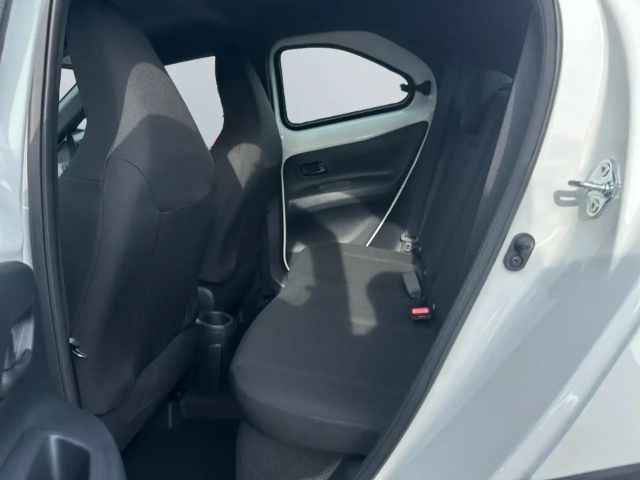 Toyota Aygo X Hatchback Play X-play