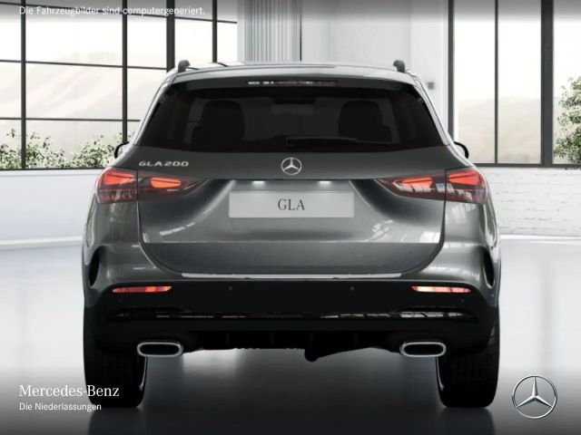 Mercedes-Benz GLA 200 AMG Line