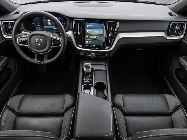 Volvo V60 Cross Country AWD Plus