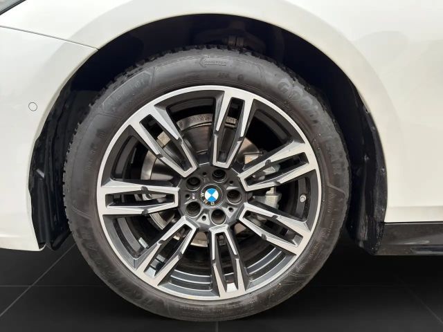 BMW 520 520d M-Sport Sedan xDrive