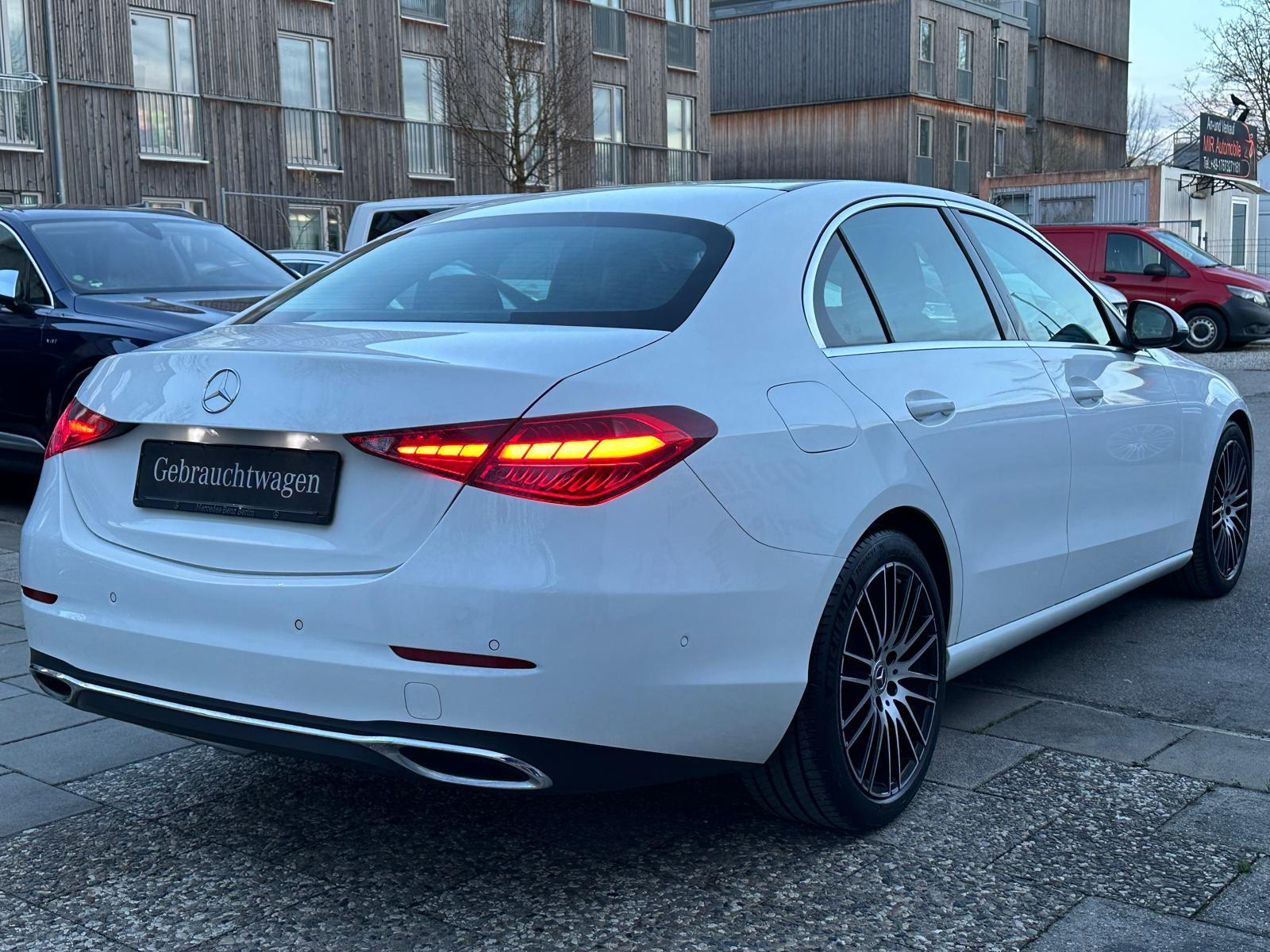 Mercedes-Benz C 180 Sedan