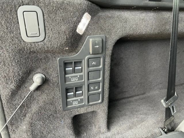 Land Rover Discovery D300 HSE