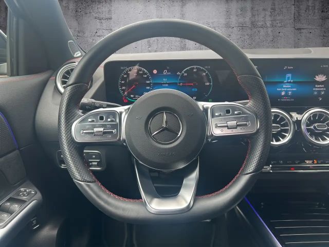 Mercedes-Benz EQA 350 4MATIC AMG Line
