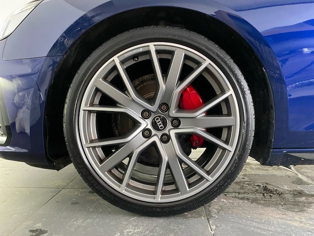 Audi A4 40 TFSI Avant Quattro S-Line S-Tronic