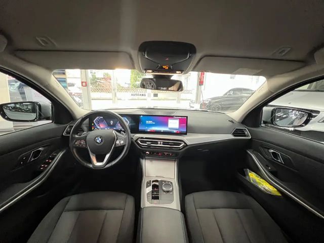 BMW 320 320d Touring xDrive