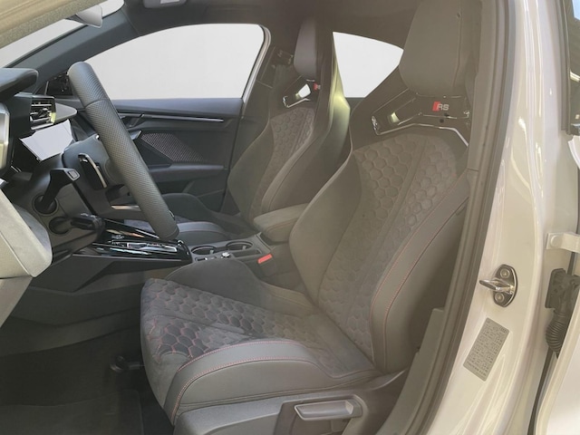 Audi RS3 Quattro S-Tronic Sedan