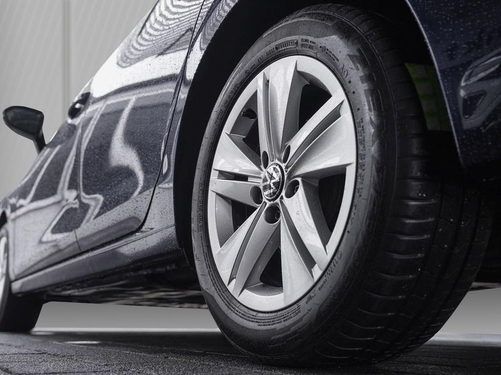 Volkswagen Golf 1.5 TSI Golf VIII Life